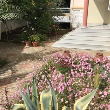 Akrata Rose Garden I Apartment