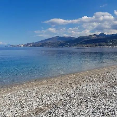 Akrata Rose Garden I Apartment